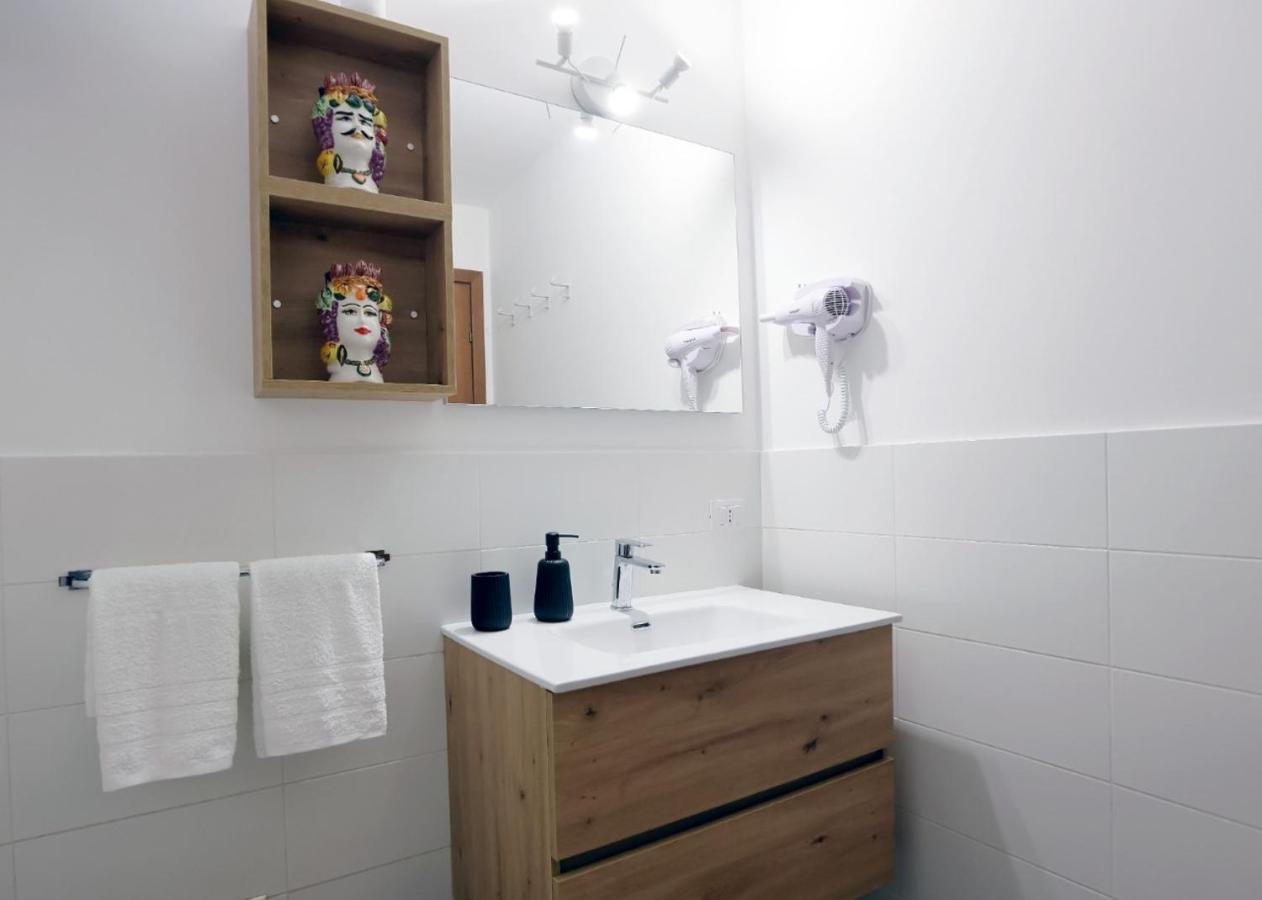 Bonello House Cattedrale Apartment Palermo Bagian luar foto